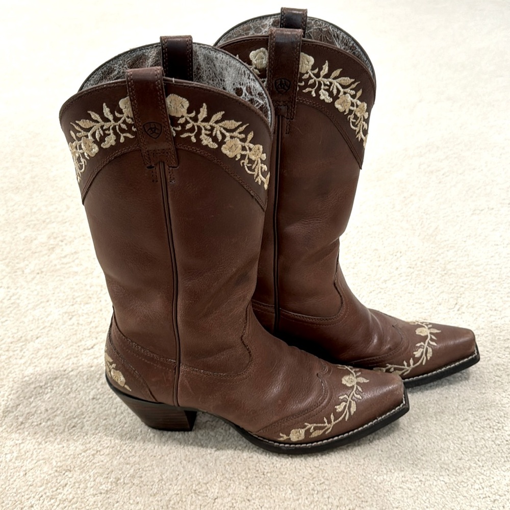 Ariat Boots Brown Ivory Roses Floral RARE - 7.5